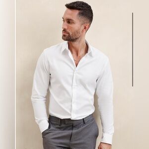 Banana Republic White slim fit men’s button down wrinkle resistant